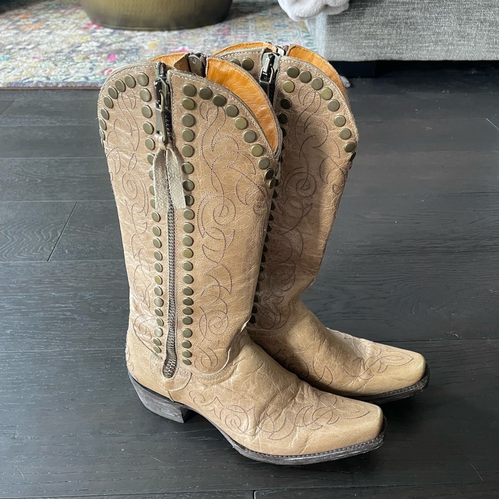 Old Gringo • Tan Leather • Full Side Zippers • Embroidered Cowboy Boots • Size 7